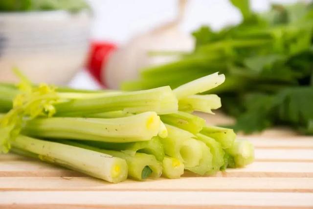 热的冷知识休闲区蓝鸢梦想 - Www.slyday.coM 热的冷知识休闲区蓝鸢梦想 - Www.slyday.coM