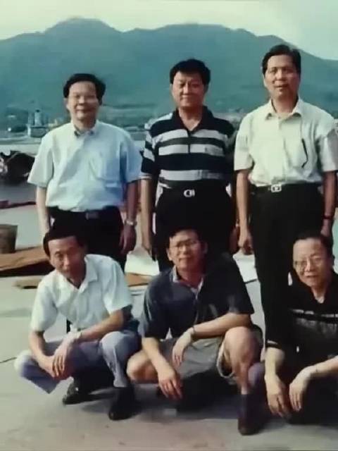 一次性钓足我们刑侦迷的胃口，真得全职燥候国庆假期的来临了