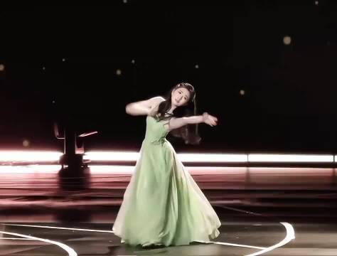 刚柔并济刘浩存刘浩存跳舞CMG中国电影盛典