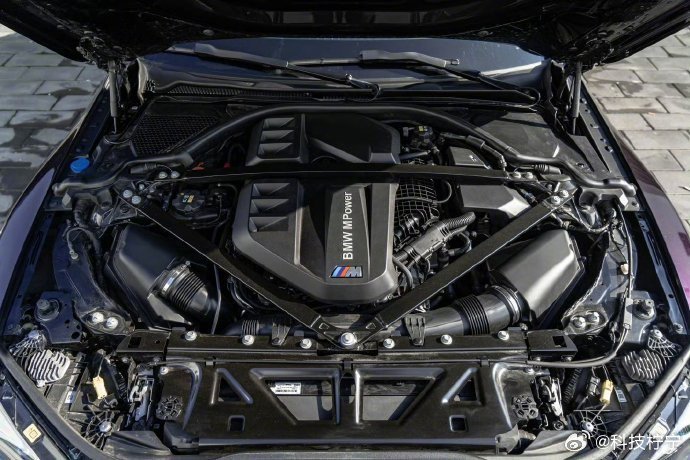 2022款G80 M3黑转紫改装版亮相，碳纤维内饰配漂移套件