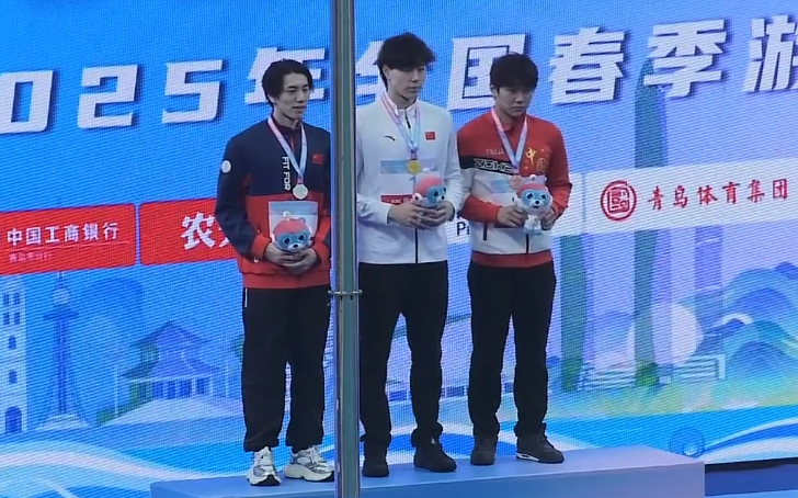 放卫星啦！全国游泳赛100蛙泳决赛，2人成绩超巴黎奥运会冠军