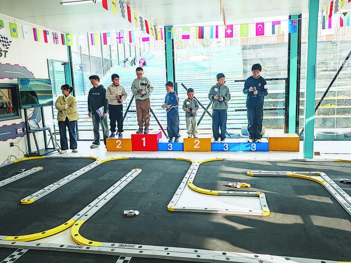 一辆小车点燃孩子大梦想