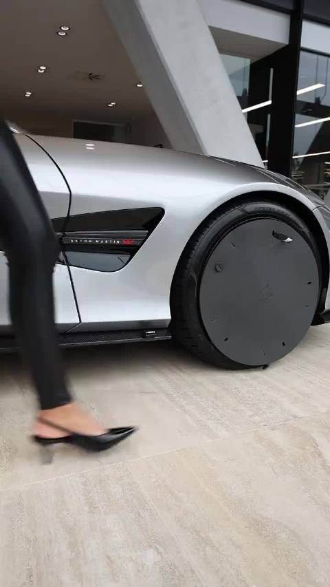 2025 阿斯顿马丁 全新 Vanquish v12 右舵 纽规