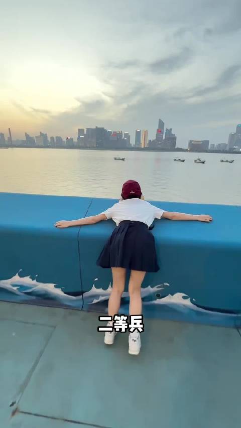 绝对的服从！！！ 甜妹阿甘正传