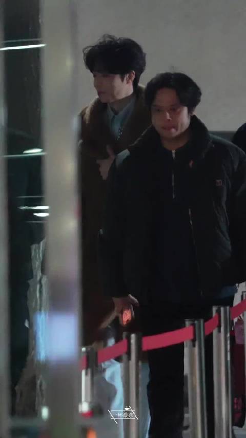 陈立农春晚下班