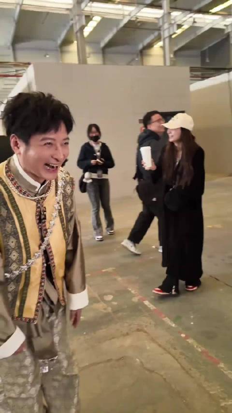 大老师化身神秘侦探，嘉码录制现场欢乐破案