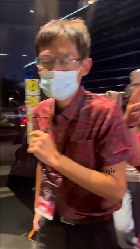 执法噢李飞 时代少年团广州演唱会 偶遇明星