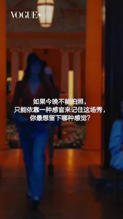刘亦菲沉浸式体验LV纽约早春秀