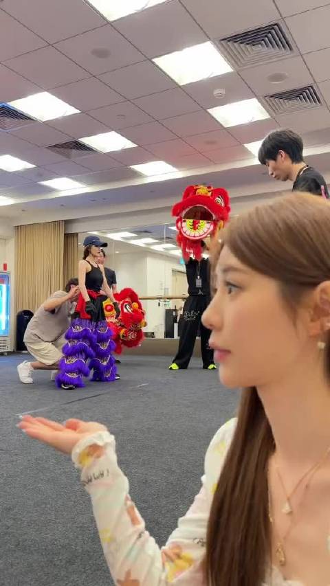 Do what you want to do, I'm right behind you赵露思 赵露思澳门演唱会