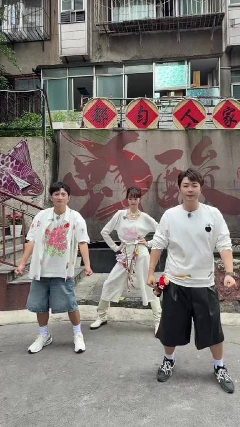 贵州酸酸锅吃起来哟