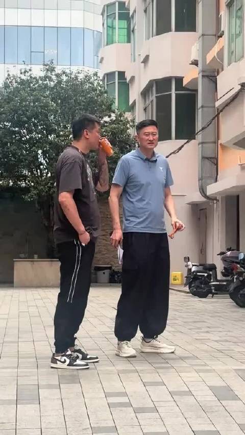 杜峰朱芳雨各就新职，广东宏远展望新赛季
