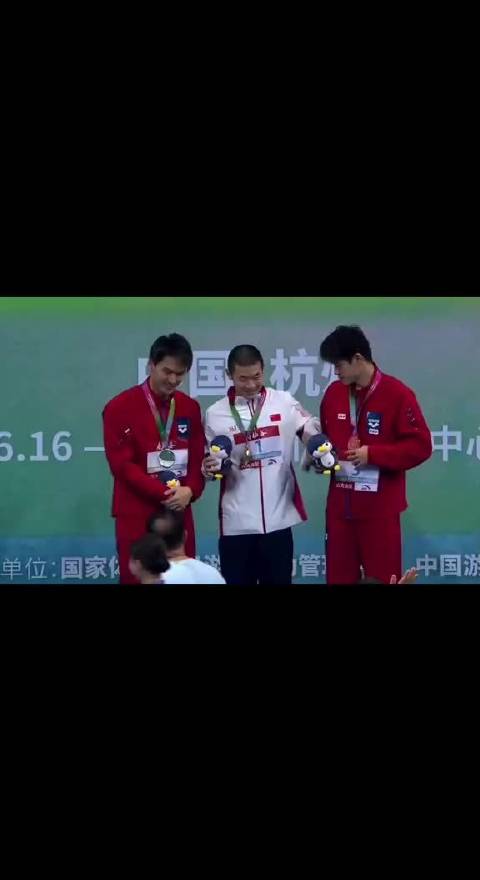 真的很搞笑全国游泳冠军赛 潘展乐 徐嘉余 仰泳