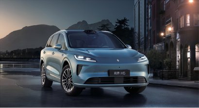 提质提级！上汽集团2025年销售450.7万辆，同比增长12.3%