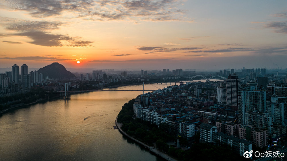 重要通告：柳州小巷子的爱情到底是什么？探究柳州小巷爱情的真相与情感解析