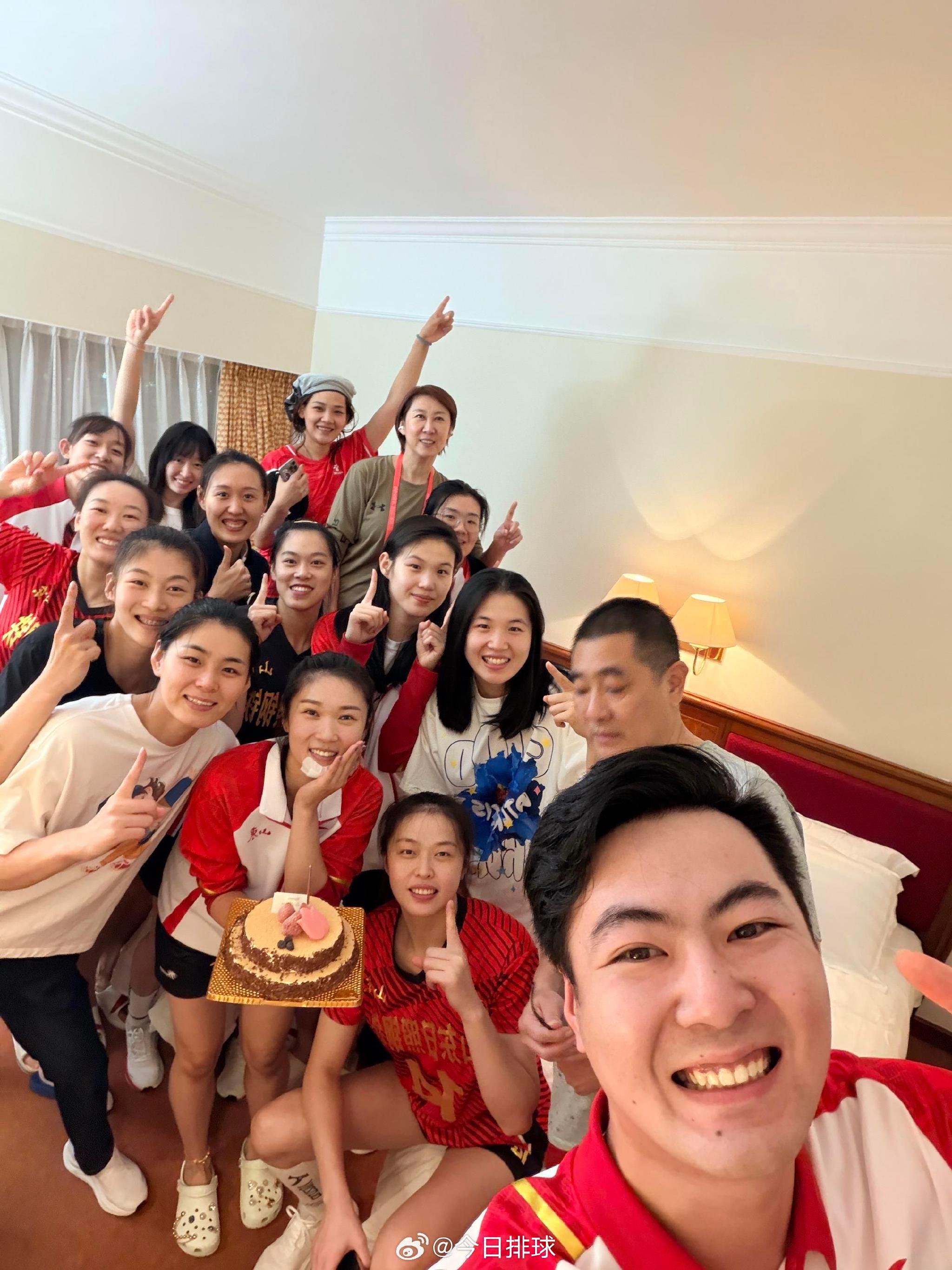 王梦洁30岁生日更新社交媒体账号：“不破不立，三十而已～”