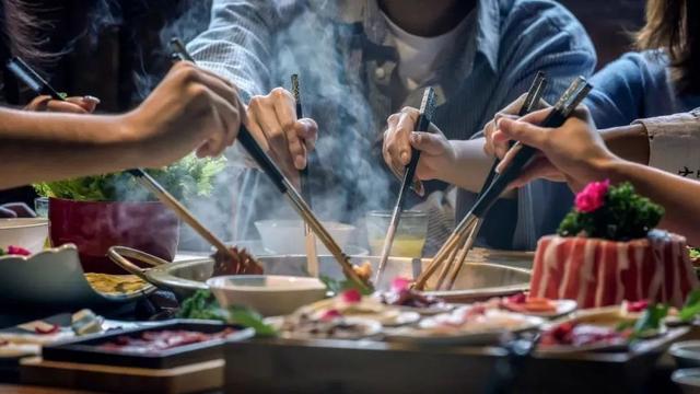 餐桌上，这些“天然避孕药”会增加怀孕难度，备孕时要多留意了