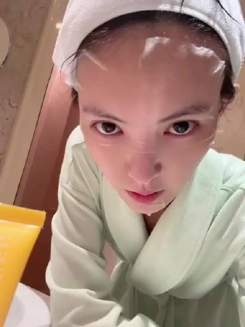 面膜，推油，护肤，防晒，一个女明星出门前的小全套