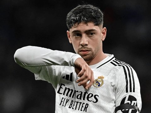 人心散了？皇马大将希望固定踢中场 右后卫闹人荒跟他无关