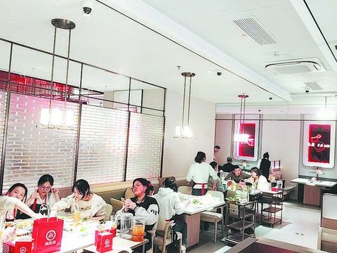 海底捞外卖收入翻番