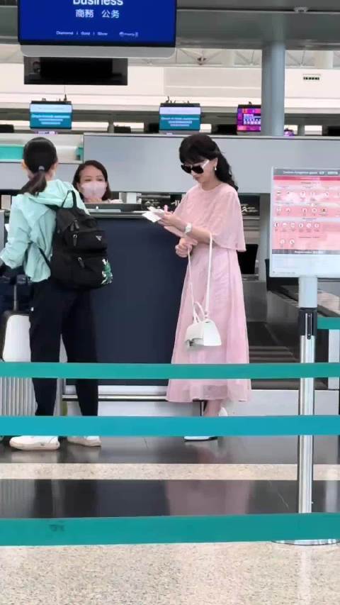 下一站：新加坡！去做她喜欢的工作，年轻的秘诀就是：永远对生活充满热情