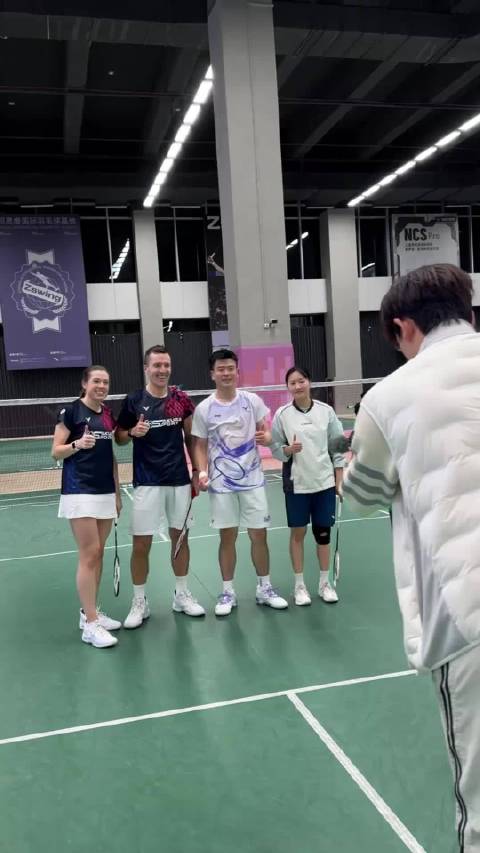 蔡侑玎与Mairs夫妇羽毛球交流赛开打