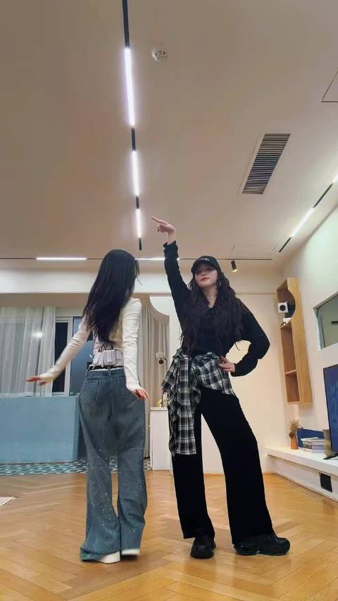 阚清子何宣林第四次舞蹈课挑战高难度全身律动
