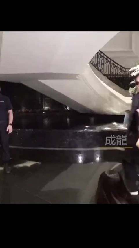 施南生追思会，成龙 林青霞 等众星现身送别！