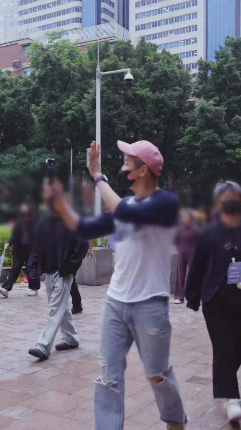 陶喆广州演唱会主题展变身喆裡找自己，六运小区现多个陶喆形象