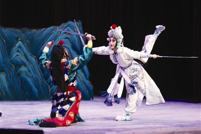 “荀梦留香”花旦大会 荀派《白娘子》洋溢青春气息