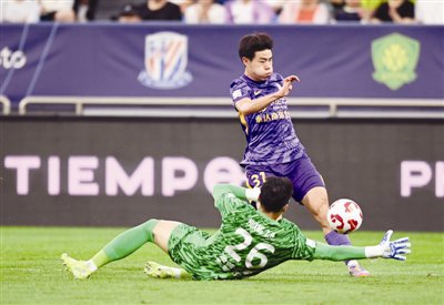 省港杯上演“世界波” 孙铭谦推迟归队