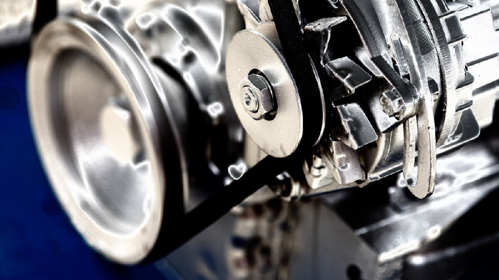 到底如何清理发动机积碳？这么做，方法简单实用