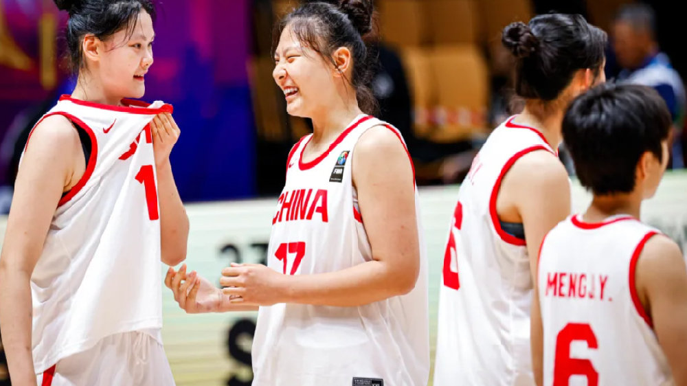 李月汝妹妹太惨！刚拿2分被换下直接DNP 全场1分19秒再沦为看客