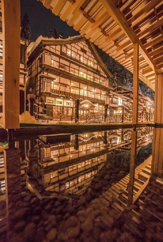 日本山形县银山温泉，好像进入了《千与千寻》的世界