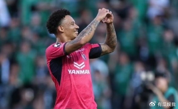 又换外援？沪媒曝上海申花即将签下J联赛银靴，球迷：下赛季继续争冠