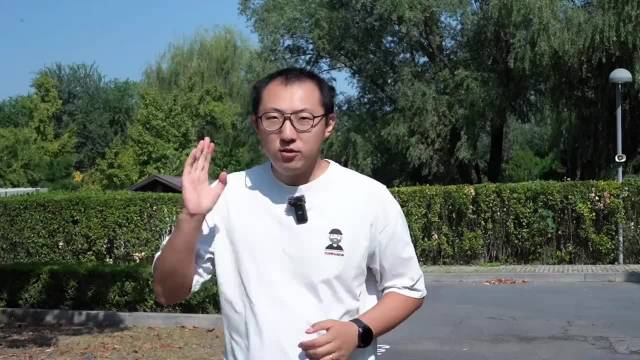 10万内家用纯电代步车怎么选?极狐T1挑战比亚迪海豚/元UP