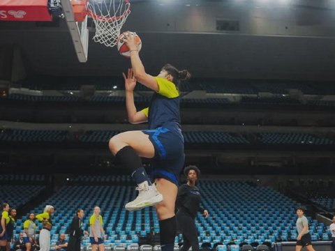 WOC！恭喜李月汝！