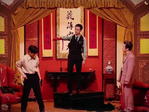 左凌峰小奶狗上线，邓帅：大哥，有点给我盯不得劲了