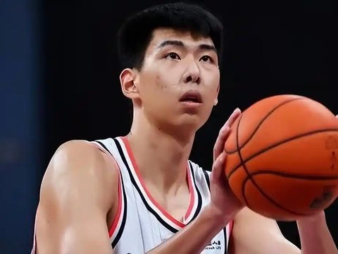正式退出，徐昕退出，郭士强看懂，媒体：马刺发出试训和夏联合同