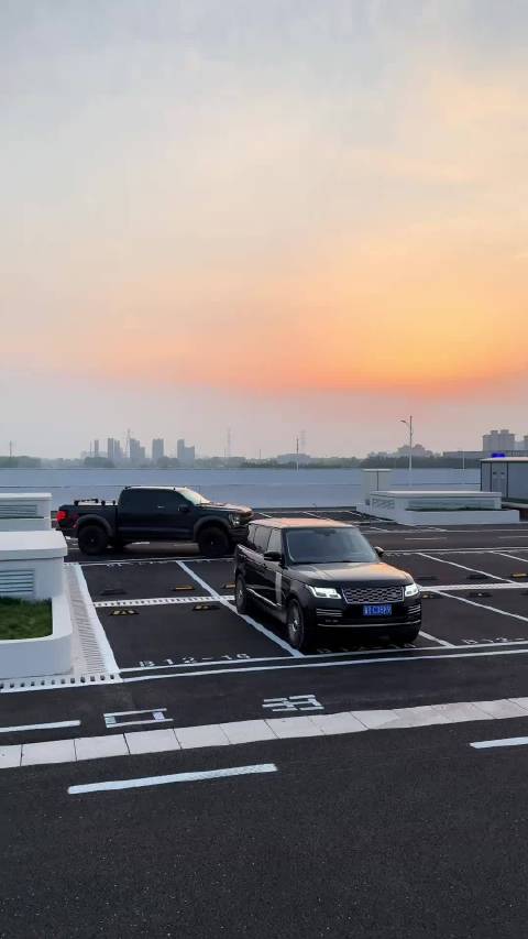 不能说最帅的 但 是最帅的