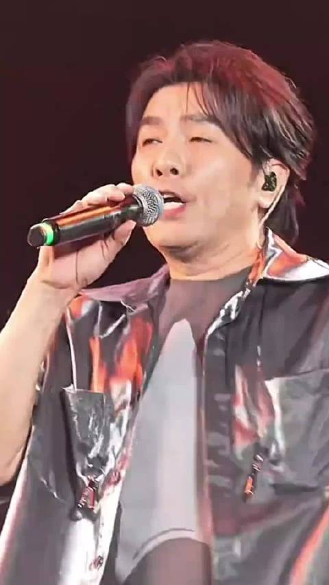 阿杜携众星齐聚九江2025八里湖之夜演唱会