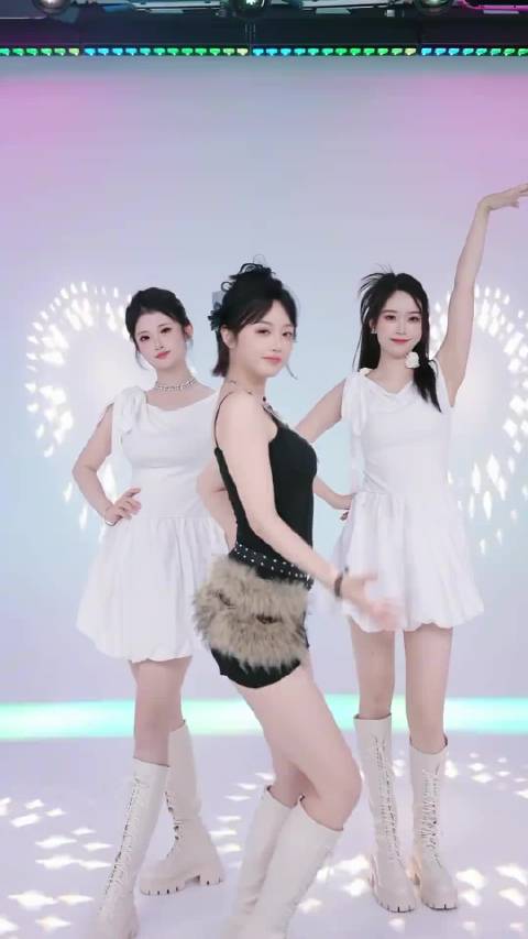 今晚8:30 记得来我直播间哦