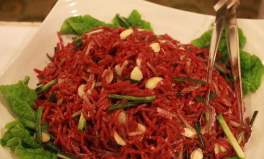 男子远赴<a href=