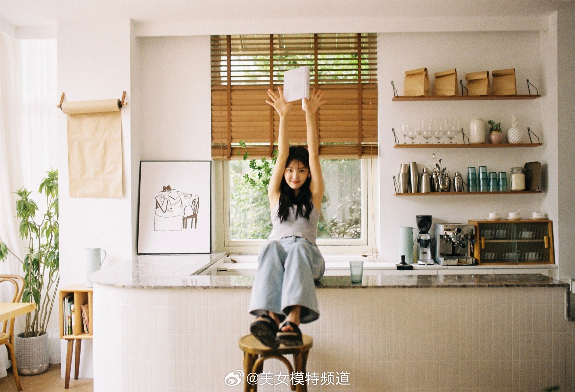 章若楠的一组小清新私服图集