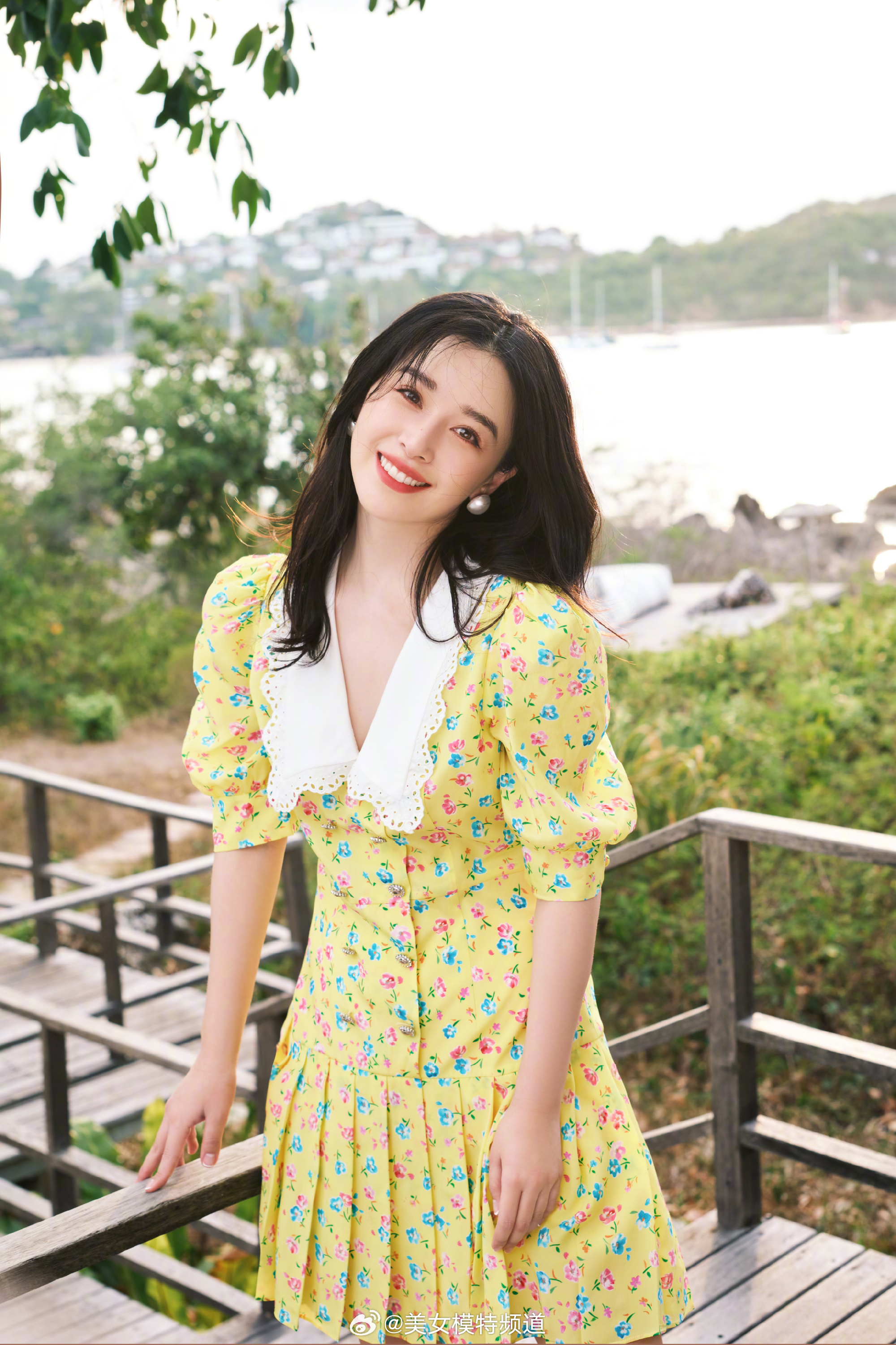 阚清子粉色写真大片婀娜姿态