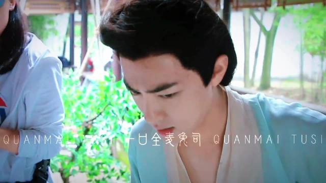 他好像知道自己很漂亮～ 首万粉放送 感恩禁搬改洗水印！