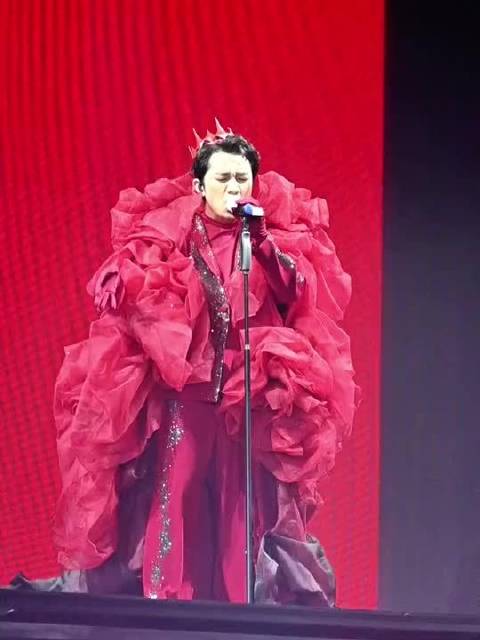 “为什么全世界的恋 我都失一遍”
