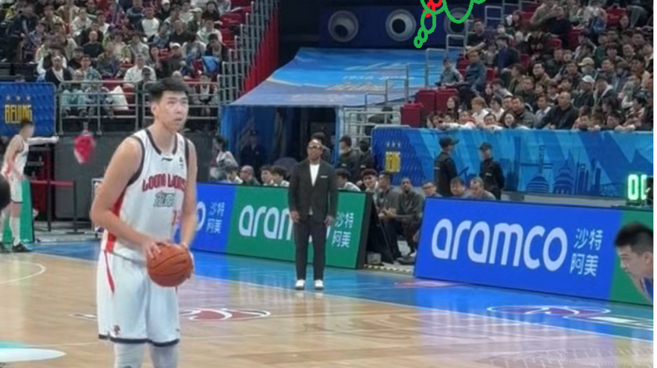 有趣！徐昕罚球，北京队球迷大喊：宏远想你了