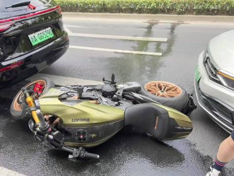 夹心饼干 痛啊 太痛了