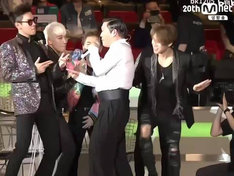 这个镜头堪称百亿镜头