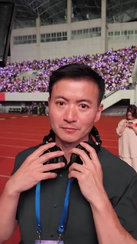 只有200mm定焦怎么拍王心凌演唱